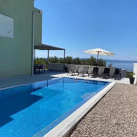Noura In Makarska, Private Pool,gym וילה *