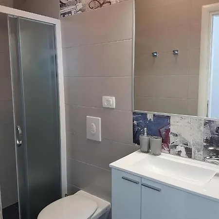 Noura In Makarska, Private Pool,gym Makarska