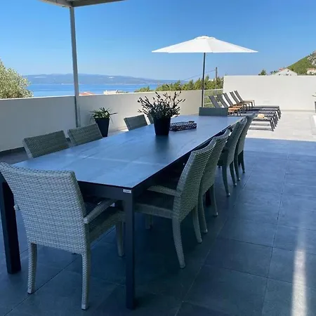 Noura In Makarska, Private Pool,gym Vila Makarska