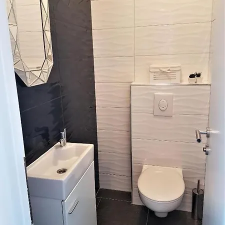 Villa Noura In Makarska, Private Pool,gym Makarska