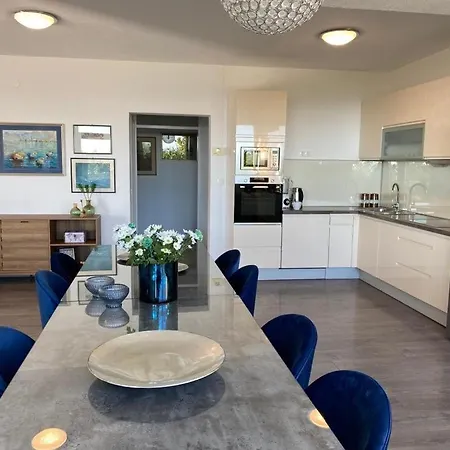 Noura In Makarska, Private Pool,gym