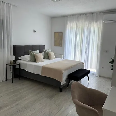 Noura In Makarska, Private Pool,gym *