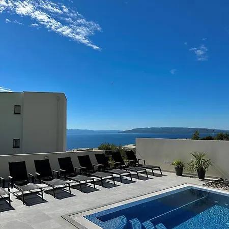 Noura In Makarska, Private Pool,gym Villa Makarska