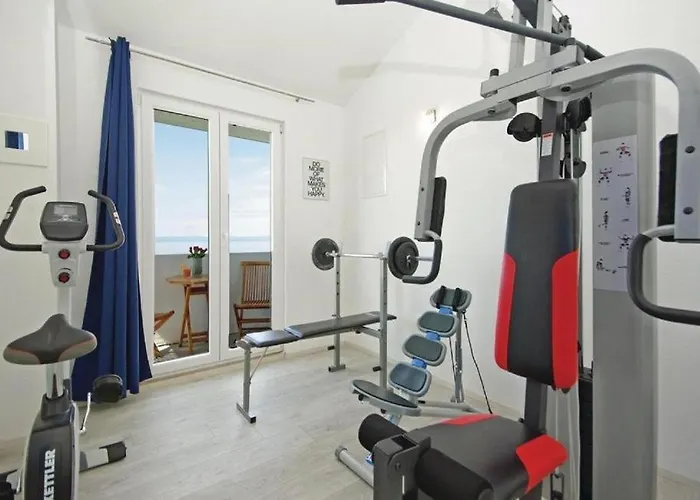 Noura In Makarska, Private Pool,gym Макарська