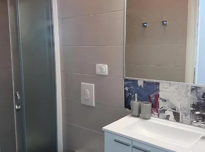 Noura In Makarska, Private Pool,gym Макарська