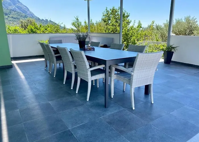 Noura In Makarska, Private Pool,gym