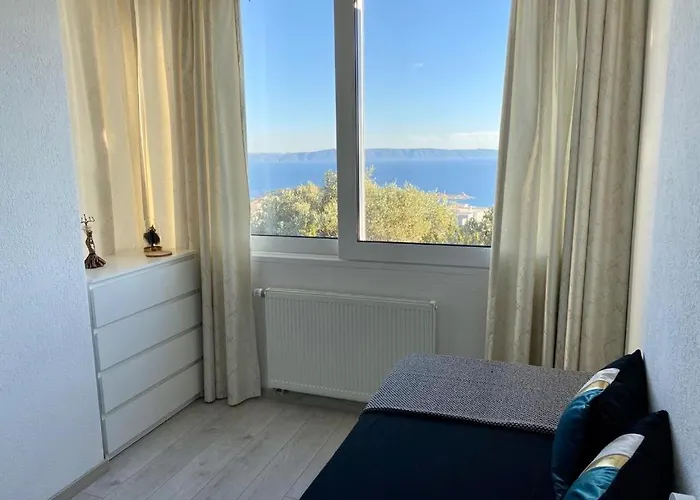 Вілла Noura In Makarska, Private Pool,gym Макарська