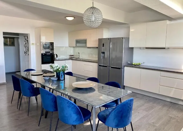 Noura In Makarska, Private Pool,gym *