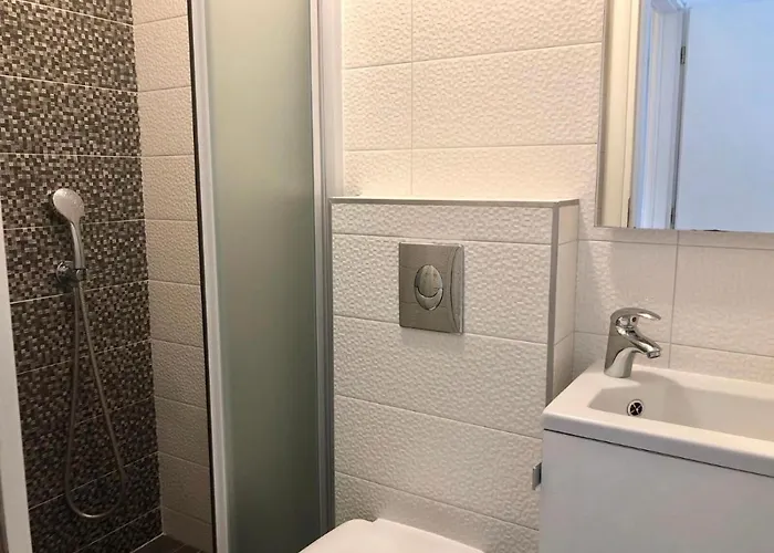 Вілла Noura In Makarska, Private Pool,gym Макарська