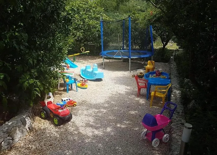 Noura In Makarska, Private Pool,gym Вілла Макарська