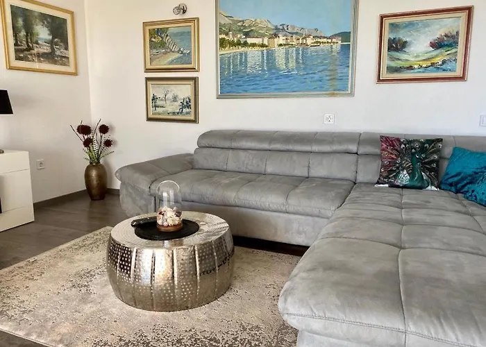 Noura In Makarska, Private Pool,gym Макарська