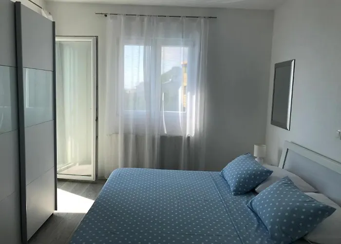 Noura In Makarska, Private Pool,gym Вілла