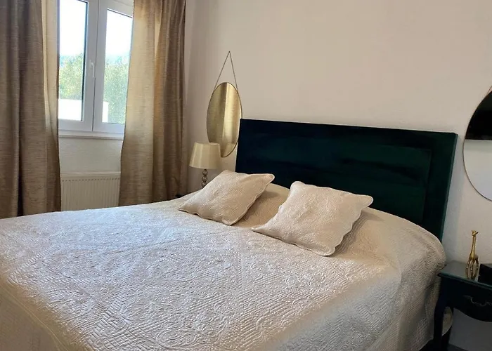 Noura In Makarska, Private Pool,gym *