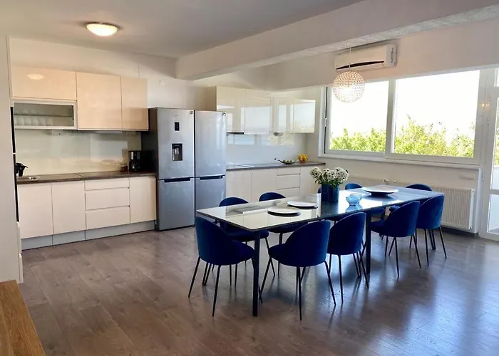 Noura In Makarska, Private Pool,gym Вілла *