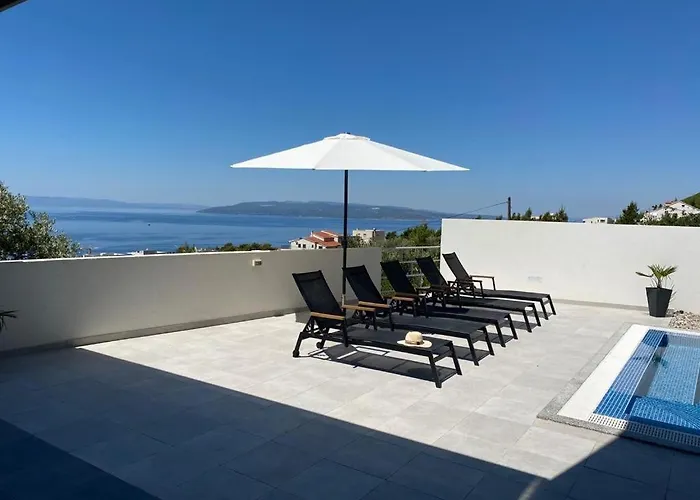 Вілла Noura In Makarska, Private Pool,gym